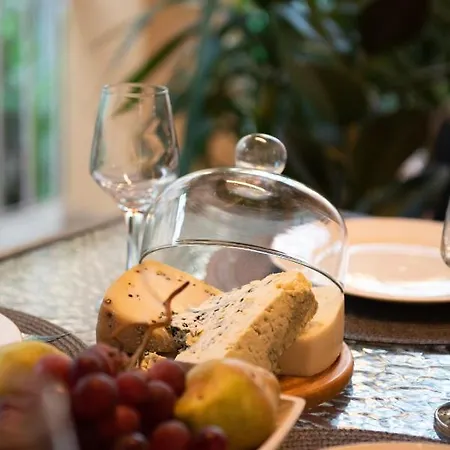 Luxury Katrinas With Outdoor Jacuzzi *