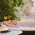 Luxury Katrinas With Outdoor Jacuzzi * Corfu (city)